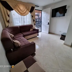 La Casa Perfecta Grupos En El Centro Сasa de vacaciones Rionegro